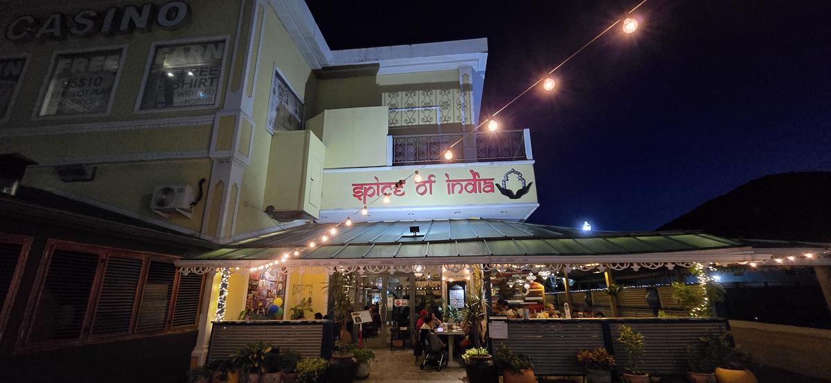 Bon appétit: Spice of India offered some delectable naans and a decent butter chicken curry. 