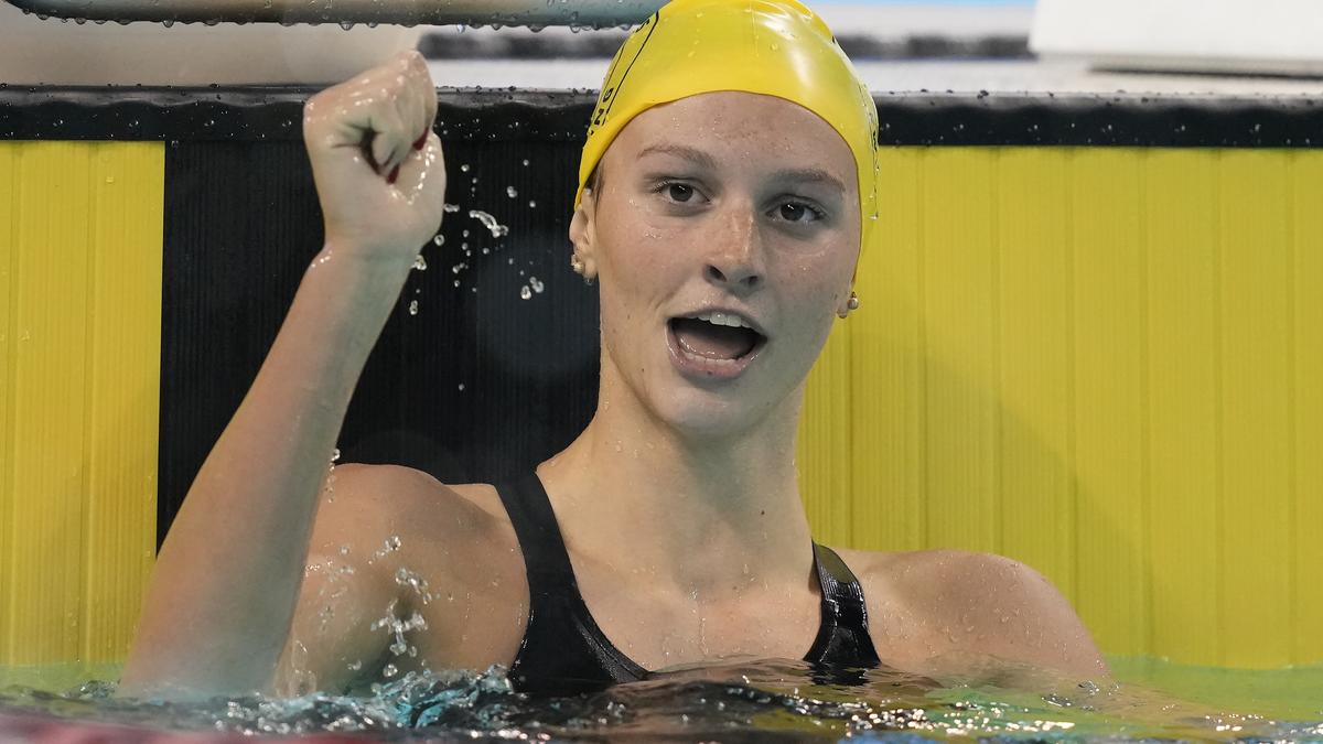 Summer McIntosh lowers her own world record in 400 IM at Canadian Olympic trials