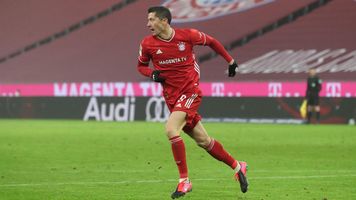 Bundesliga: Bayern sinks Wolfsburg with Lewandowski double, Leverkusen stays top