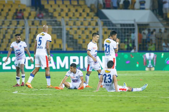 Bengaluru FC players crestfallen after the final defeat.