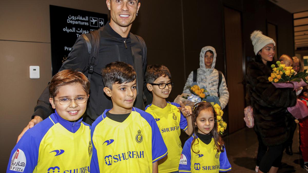 Ronaldo arrives in Saudi Arabia ahead of grand Al Nassr unveiling