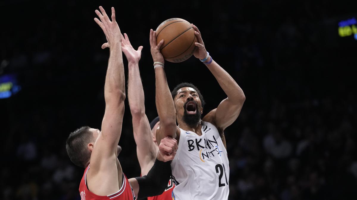 NBA: Spencer Dinwiddie Stars In Brooklyn Nets Win Over Chicago Bulls ...