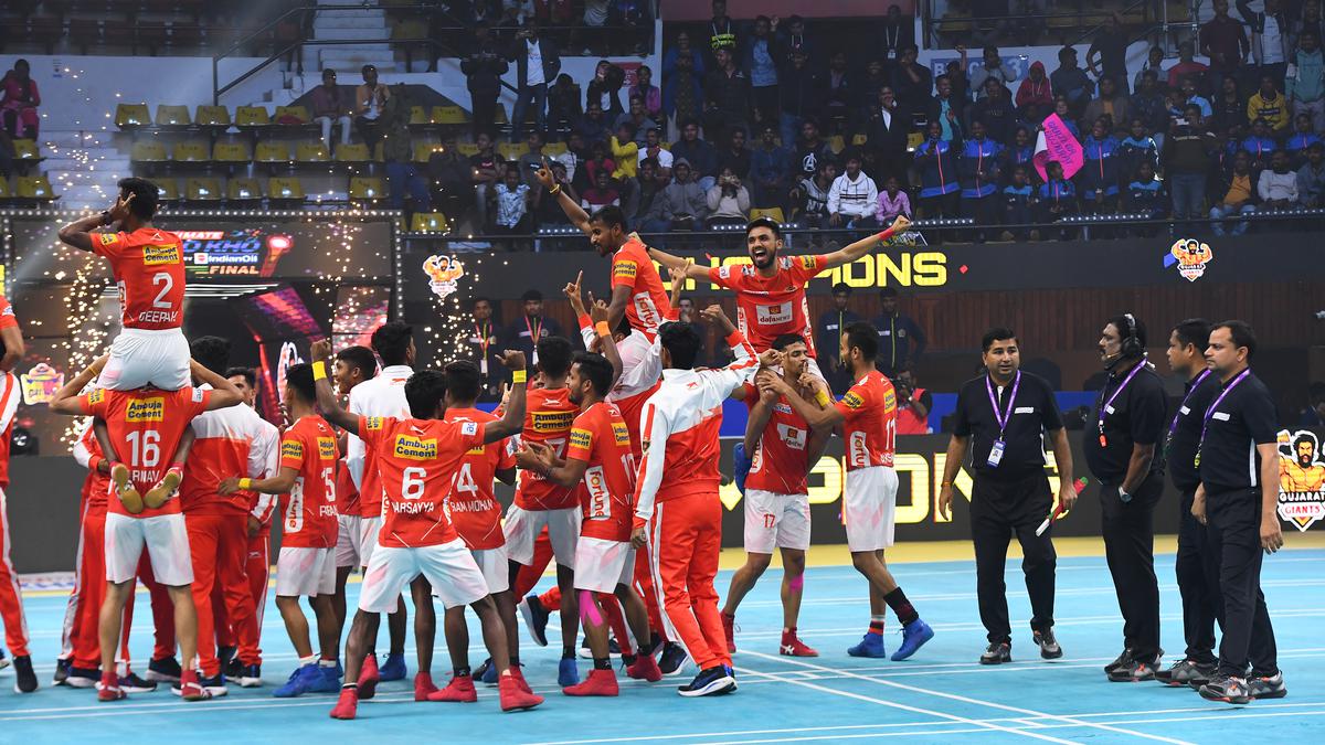 Ultimate Kho Kho: Gujarat Giants beats Chennai Quick Guns to lift title