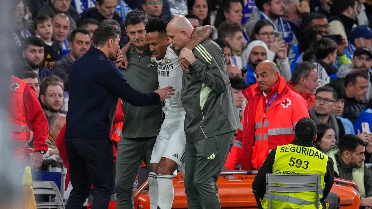 Militão, do Real Madrid, pode ficar afastado por quatro meses devido a lesão e perder o confronto da Liga dos Campeões contra o Manchester City Militão, do Real Madrid, pode ficar afastado por quatro meses devido a lesão e perder o confronto da Liga dos Campeões contra o Manchester City