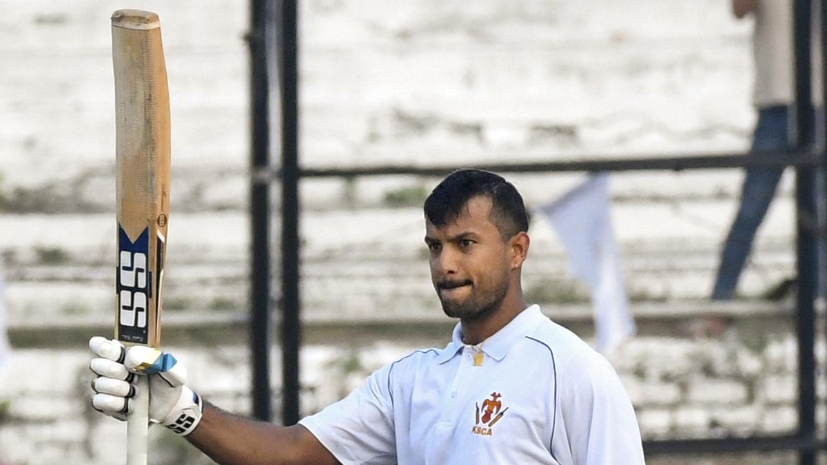 Mayank Agarwal scores 175 for Yorkshire in final round of County Championship 2025