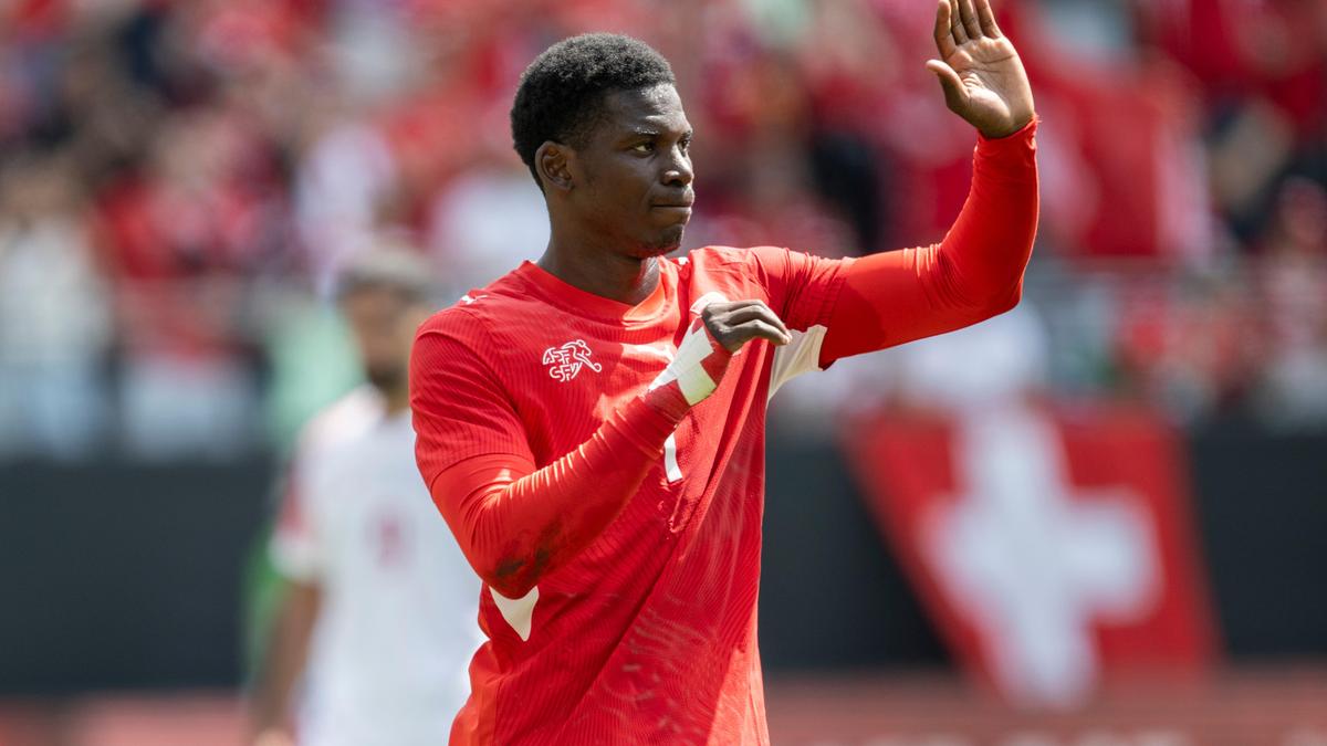 L’attaquant suisse Embolo ne voyage pas avec l’équipe après examen des documents