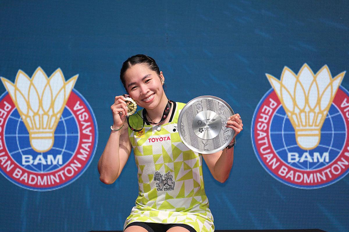 Ratchanok Intanon of Thailand poses at the award ceremony.