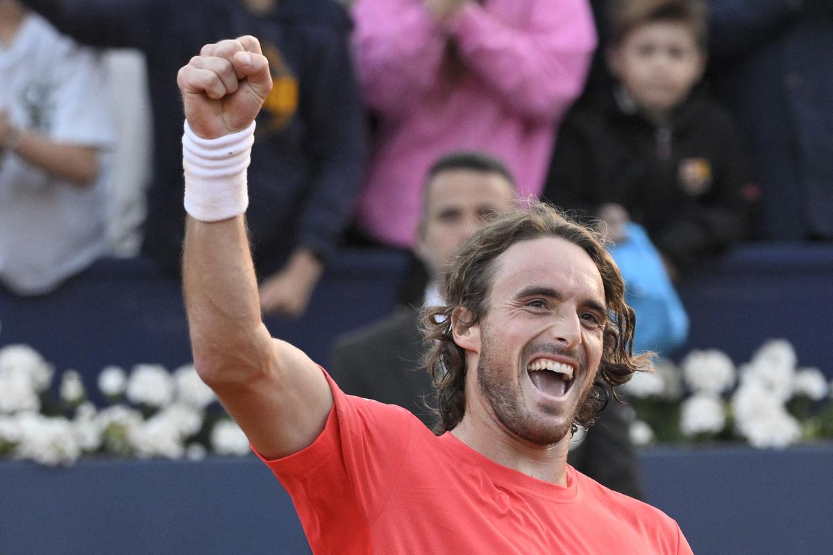 Tsitsipas saved two match points to rally past Facundo Díaz 4-6, 6-3, 7-6 (8).