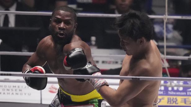 Floyd Mayweather knocks out Japan’s Mikuru Asakura in exhibition – Sportsdicted