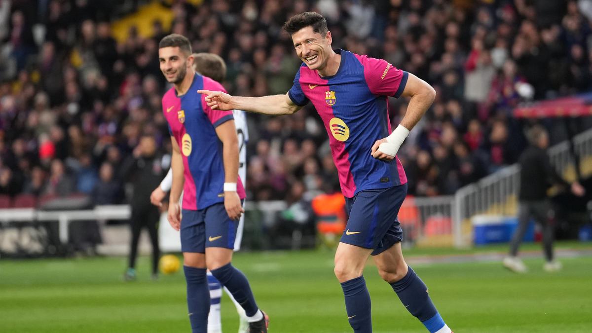 La Liga 2024-25: Barcelona thrashes 10-man Real Sociedad to reclaim top spot