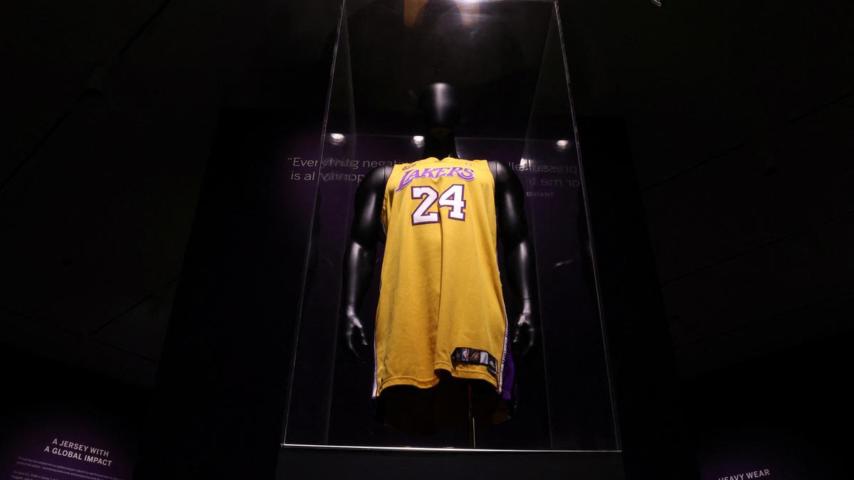 Kobe Bryant jersey sells for record $5.8 million at Sotheby's