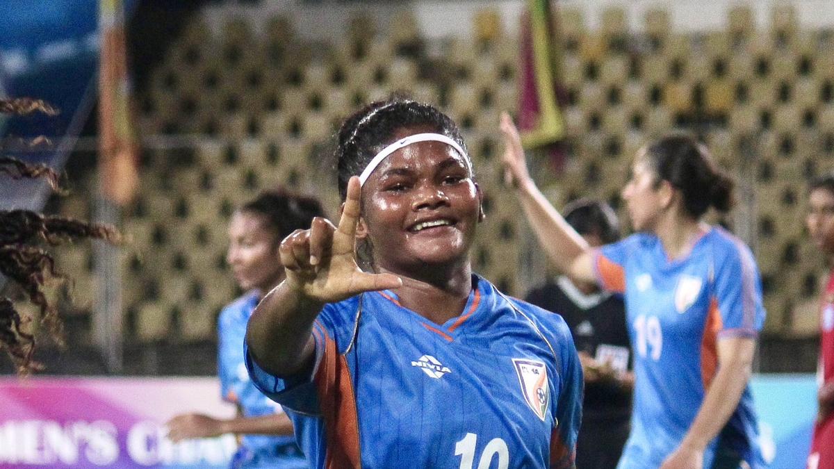 Championnat féminin SAFF 2026 : l’Inde a battu le Bangladesh 3-0 ; affronter le Bhoutan en demi-finale