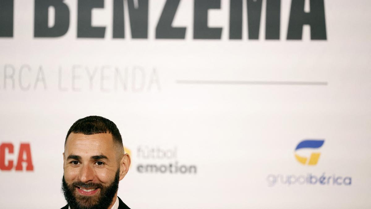 Benzema coy on Real Madrid future: “At the moment I’m in Madrid”