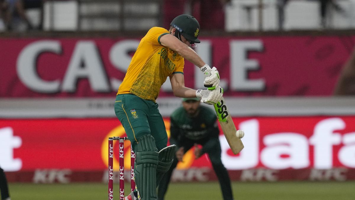 SA vs PAK highlights, 1st T20I: South Africa beats Pakistan by 11 runs to take 1-0 lead in series