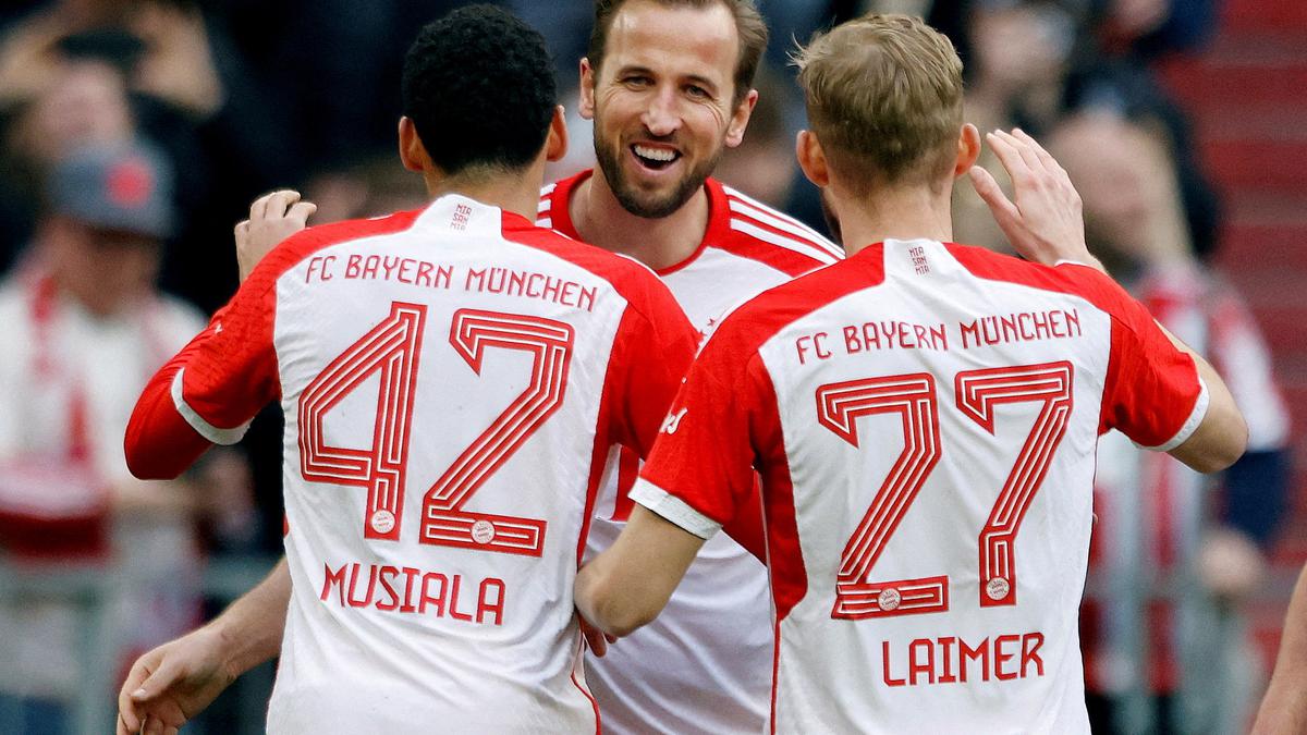 Bundesliga 2023-24: Record-breaking Kane nets hat-trick as Bayern humble Mainz 8-1