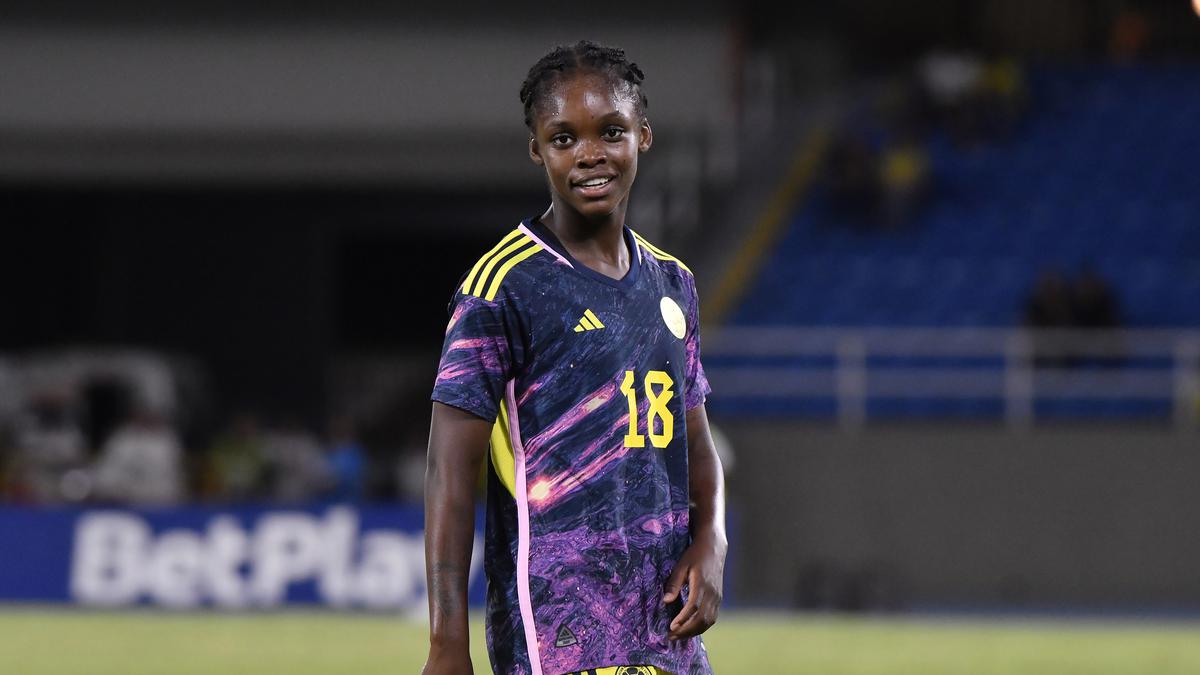 Linda Caicedo: Colombia star, 18, introduces herself as one of the