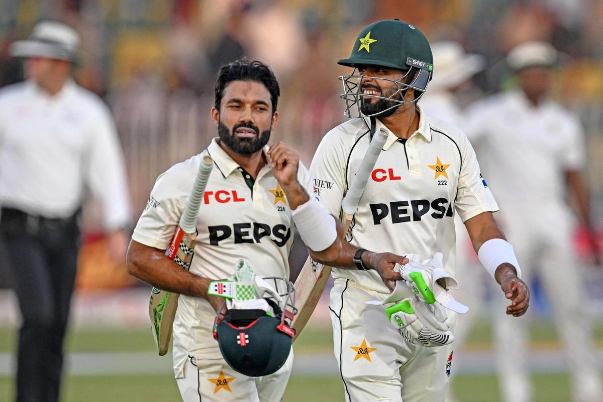 Pakistan's hopes now rest on Babar Azam and Mohammad Rizwan, who were unbeaten at stumps.