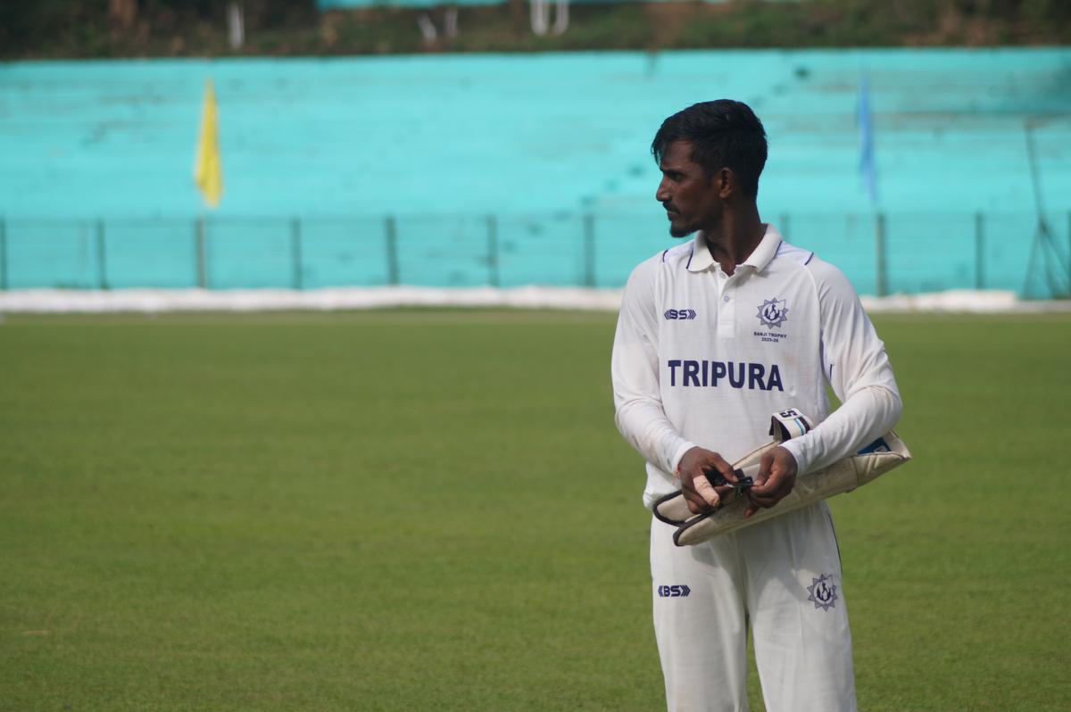 Sentu Sarkar marcou apenas 20 corridas nas entradas de Tripura, mas parecia confiante na área.