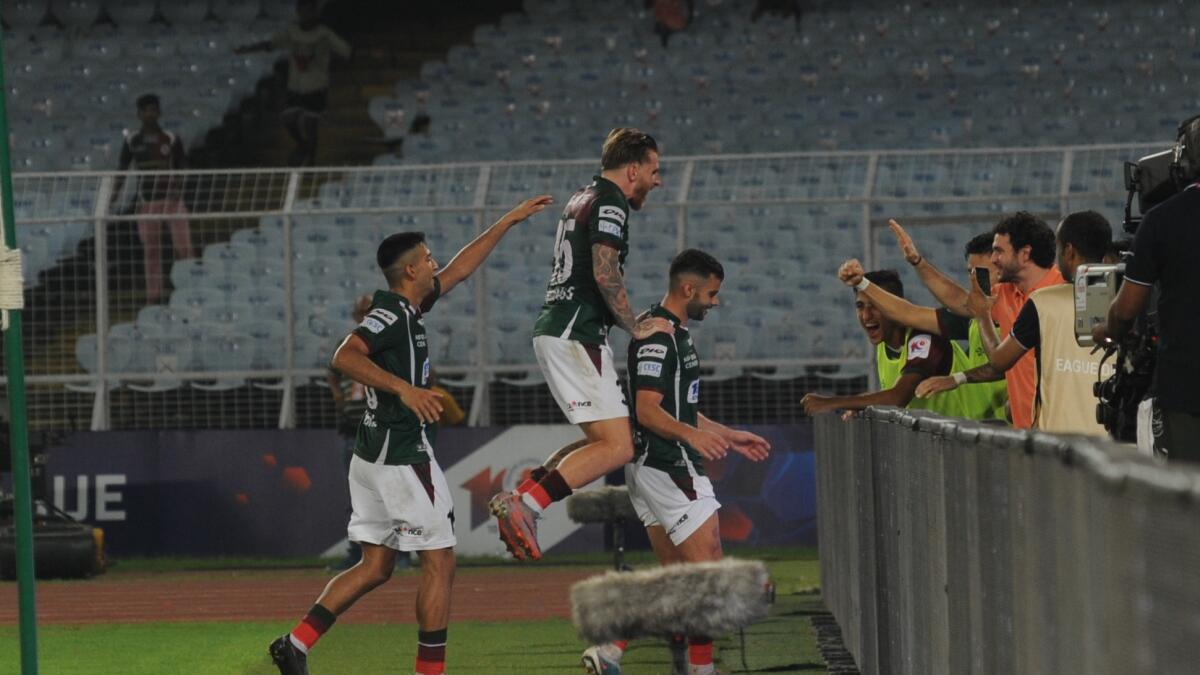 ISL 2023-24: Boumous goal guides Mohun Bagan Super Giant to 1-0 win against nine-man Bengaluru FC