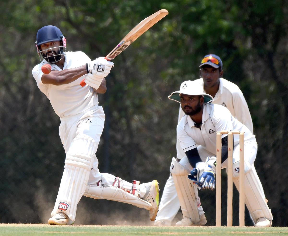 Ankit Bawne, que tem mais de 8.000 corridas no críquete de primeira classe, disse que o Troféu Ranji deveria ser disputado de uma só vez.