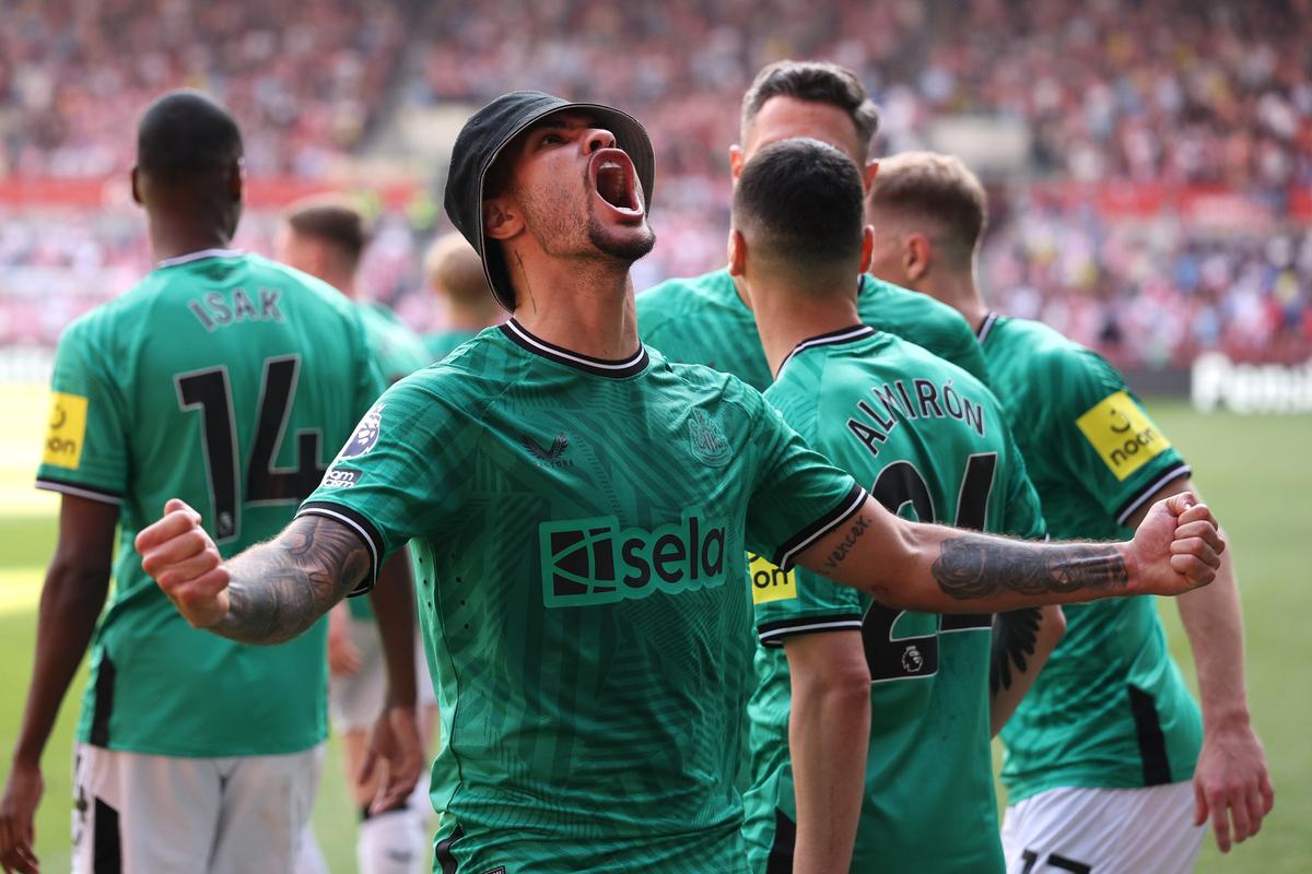 Bruno Guimaraes of Newcastle United celebrates scoring his team’s fourth goal during the Premier League match between Brentford FC and Newcastle United. 