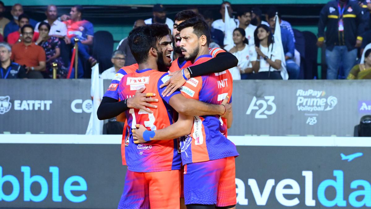 PVL 2023: Kolkata Thunderbolts beats Ahmedabad Defenders to set up semifinal clash with Bengaluru