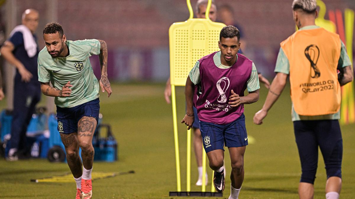 FIFA World Cup, December 5 Which Round of 16 matches happening in