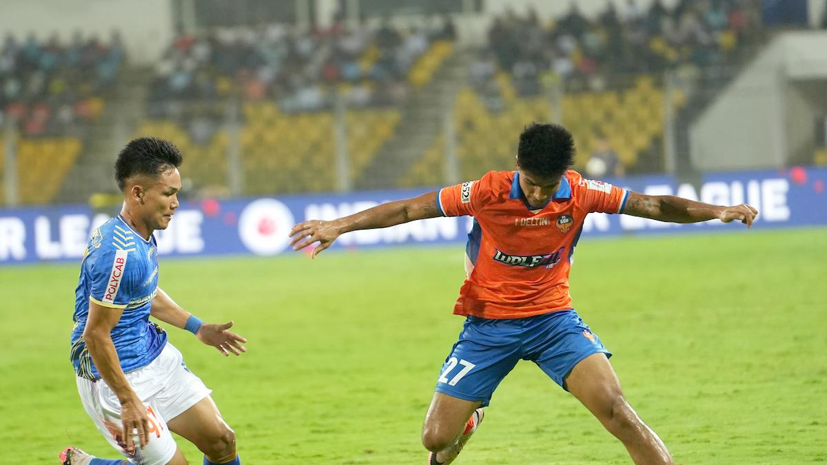 ISL 2024-25: FC Goa keeps title race alive with 2-0 win over Kerala Blasters