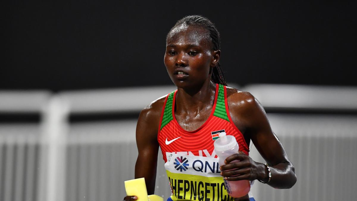 Chepngetich looks to better own world record at London Marathon