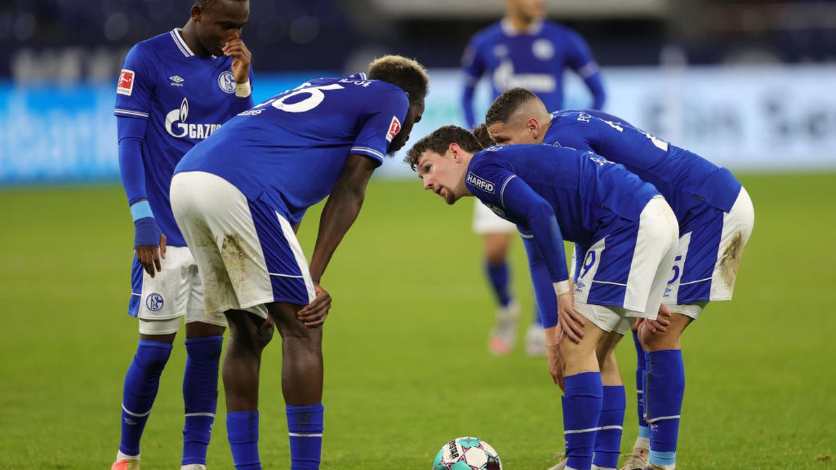 Bundesliga: Schalke's winless run goes on after home loss to Freiburg