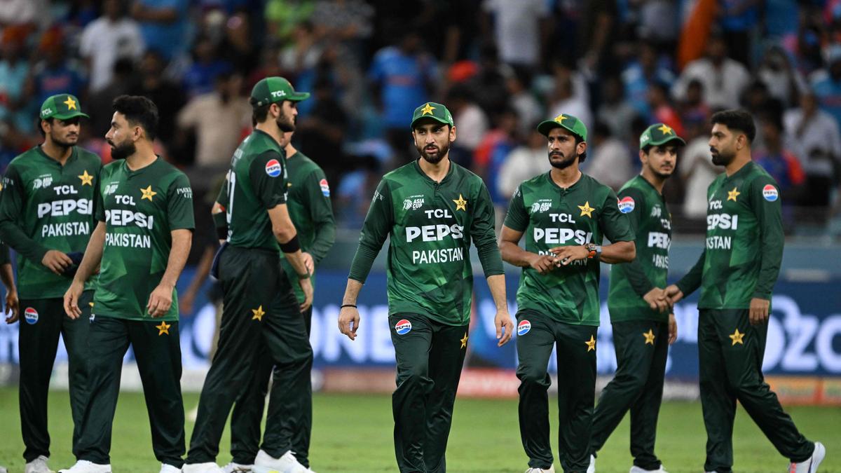 Pakistan leaves hotel late while contemplating Asia Cup 2025 boycott, UAE match delayed by one hour