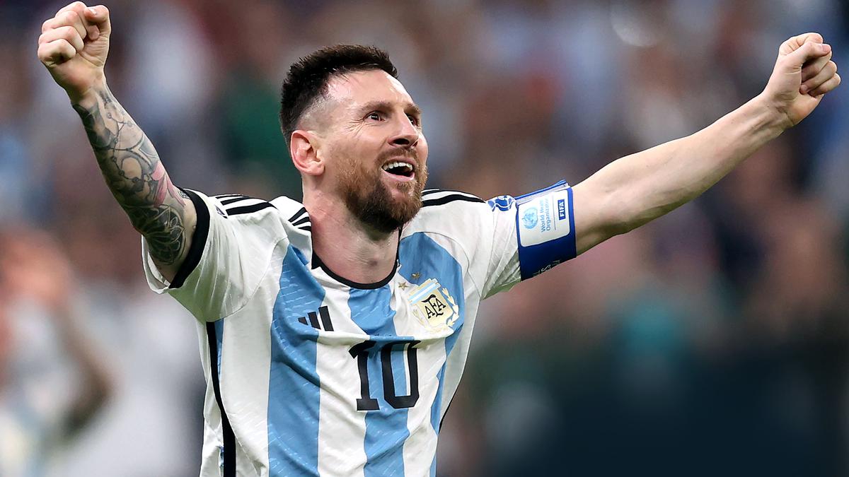 GOATS in one frame: Cristiano Ronaldo and Lionel Messi sit together before  FIFA World Cup - India Today