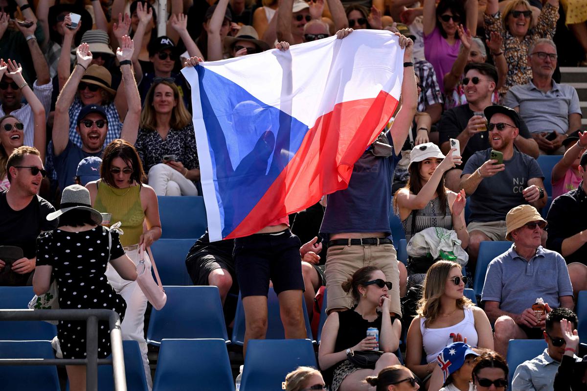 Český tenisový prezident Ivo Kadirka byl zatčen kvůli obvinění z podvodu po policejní razii ve federaci