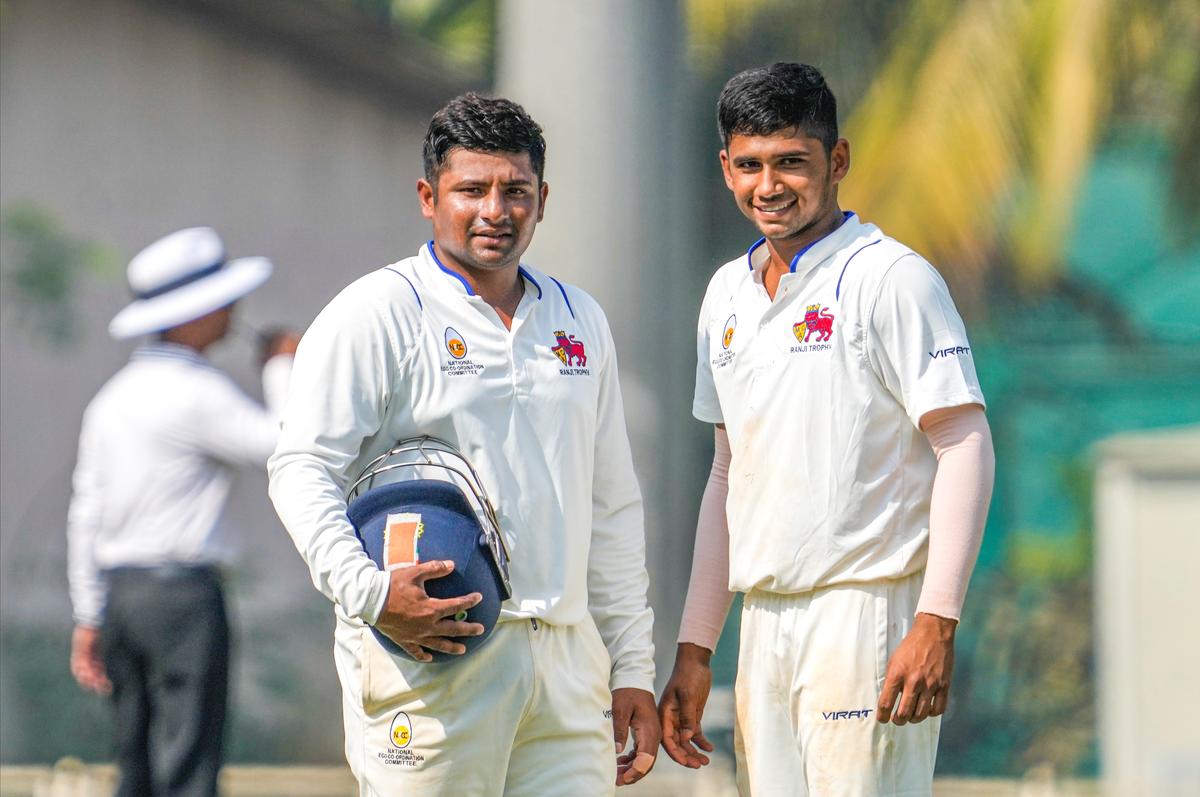 (Left to right) Brothers Sarfaraz and Musheer Khan in action for Mumbai in a Ranji Trophy Match in 2022.