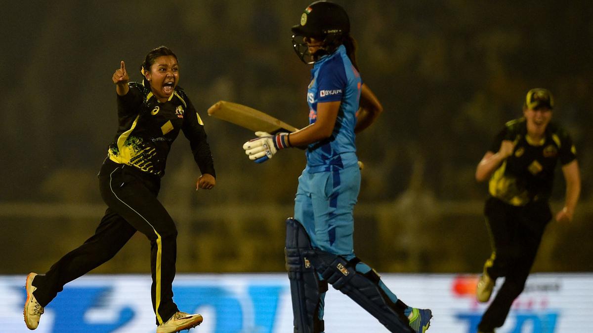 IND vs AUS, 4th T20: Harmanpreet, Richa efforts in vain as India loses to Australia by seven runs