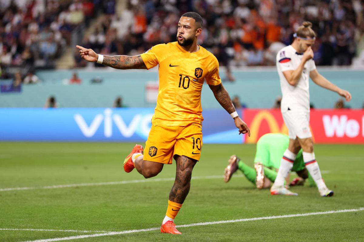 World Cup 2022: Memphis Depay scores for Netherlands against USA
