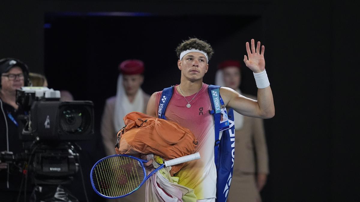 Australian Open 2025: Shelton rues missed chances against Sinner after semifinal defeat