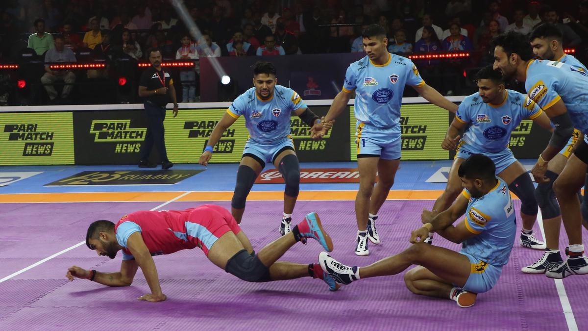 Pro Kabaddi 9 Day 1 talking points: Changed rules, missing Iranians, Rahul Chaudhari-Pardeep Narwal struggle