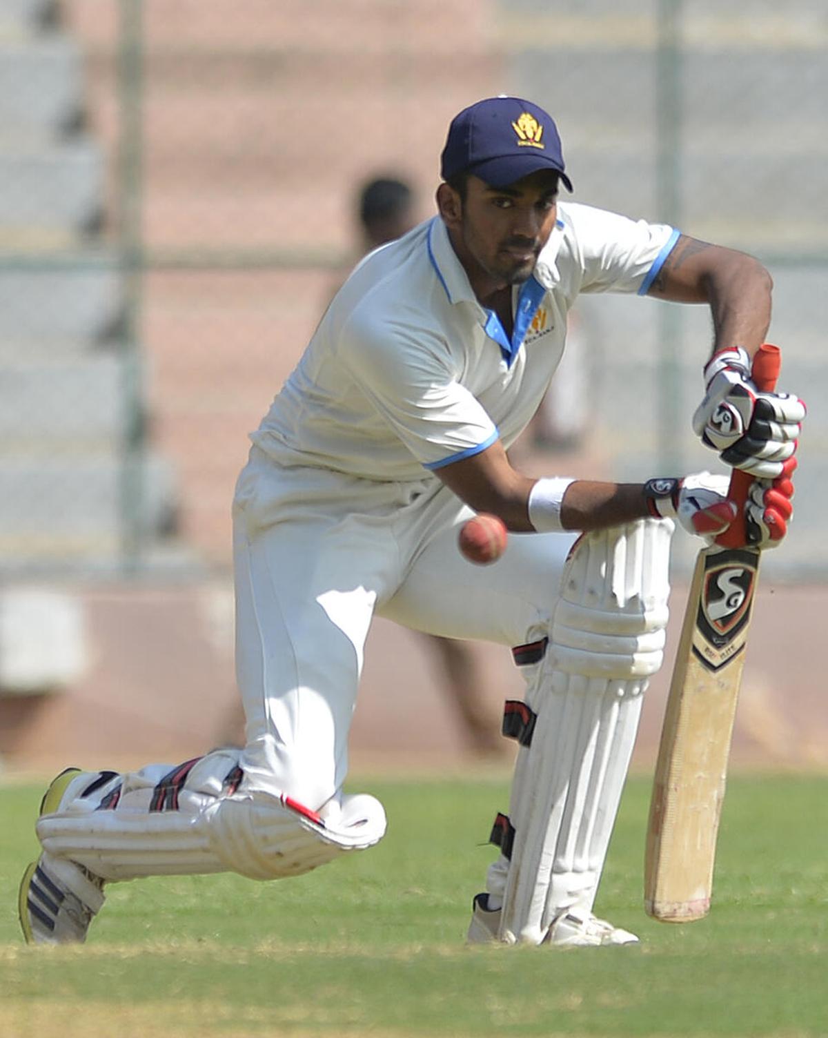 KL Rahul had a breakthrough season in 2013-14, playing a pivotal role in Karnataka’s Ranji Trophy triumph. He scored 1033 runs, featuring three centuries, three nineties, and delivered a standout performance in the final to earn the Man-of-the-Match award.