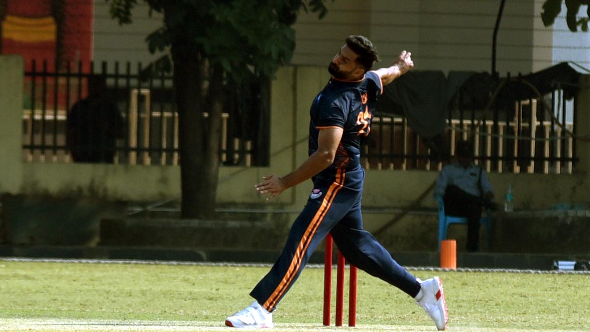 Who is Auqib Nabi, the J&K all-rounder bought by Delhi Capitals at IPL 2026 Auction?