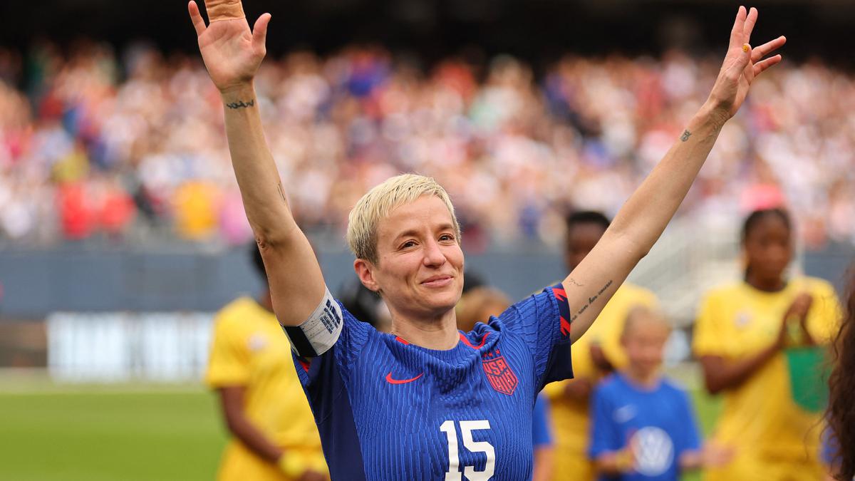 Megan Rapinoe gets triumphant send-off as United States beats South Africa 2-0