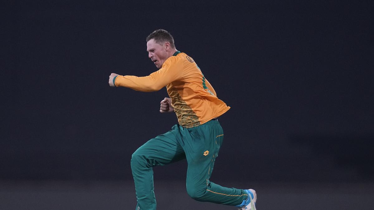 SA vs PAK, 1st T20I: Linde’s all-round effort helps South Africa beat Pakistan to take series lead