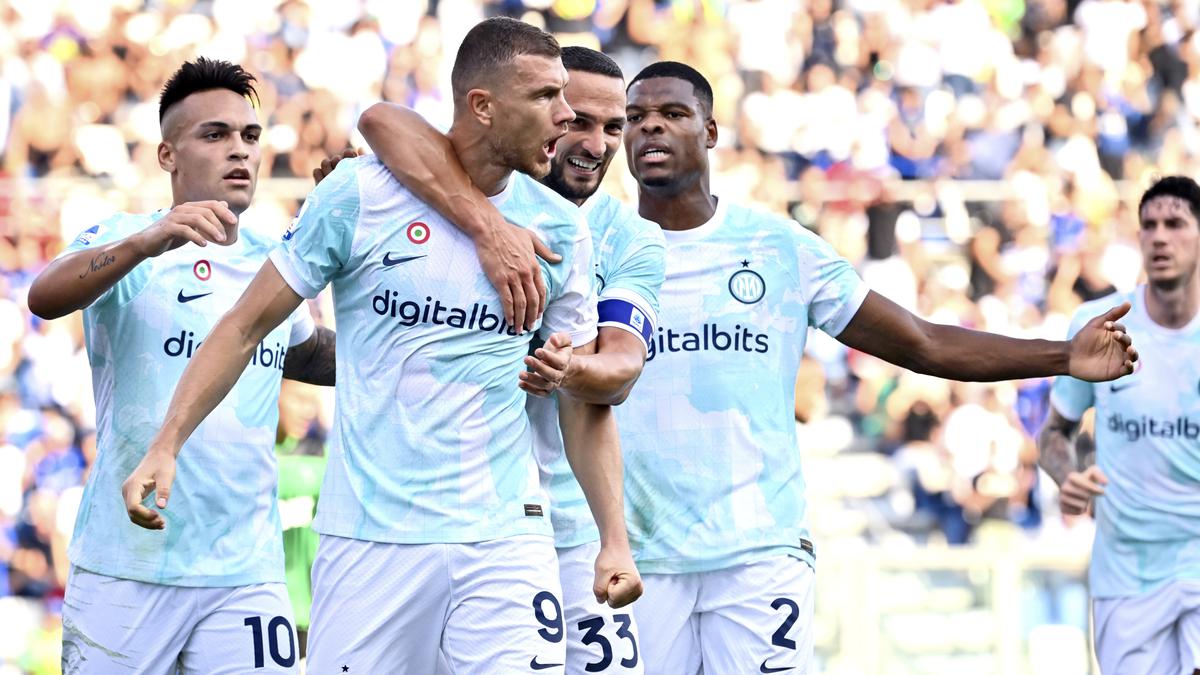 Serie A:Inter Milan beats Sassuolo 2-1, Dzeko crosses 100 league goals