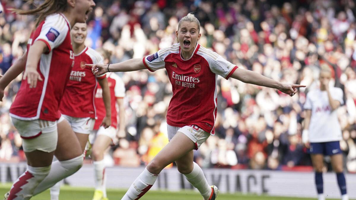 Women’s Super League: Title-chasing Arsenal beats Tottenham 1-0 as Alessia Russo scores