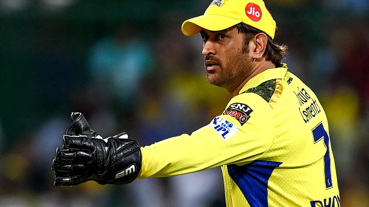 Dhoni is a magician, says former CSK teammate Matthew Hayden