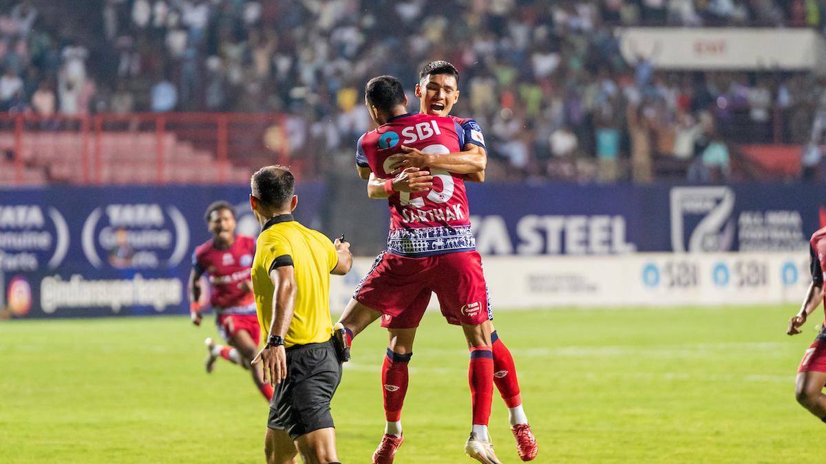 ISL 2025-26 : la tête tardive de Golui sauve Jamshedpur contre Mumbai City