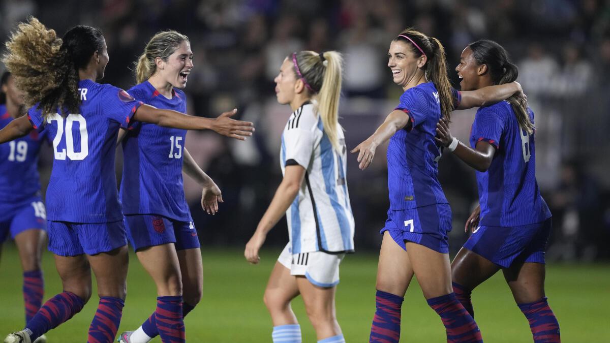 Shaw scores twice, U.S. beats Argentina 4-0 in Women’s Gold Cup