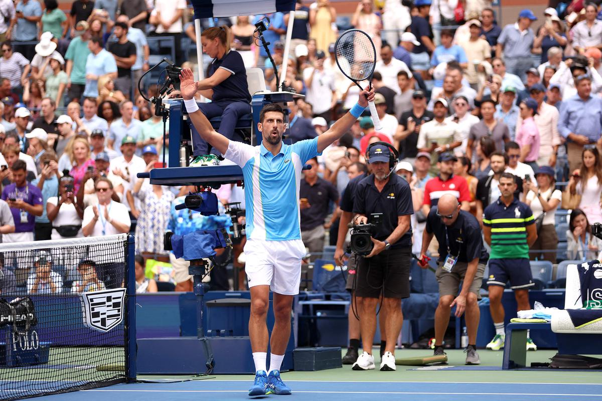 US Open: Djokovic e Swiatek cumprem, Tsitsipas surpreendido - US Open -  Jornal Record