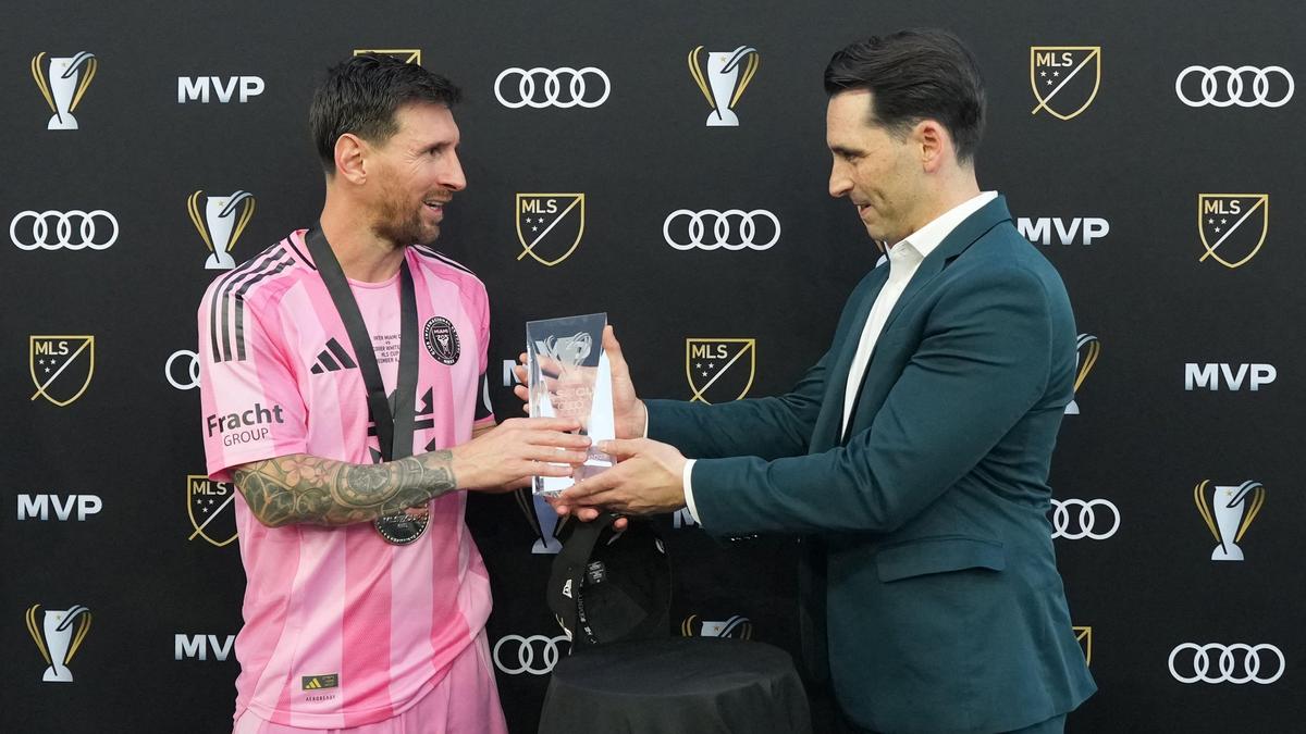 Messi venceu MVP MVP pela segunda vez consecutiva Messi venceu MVP MVP pela segunda vez consecutiva
