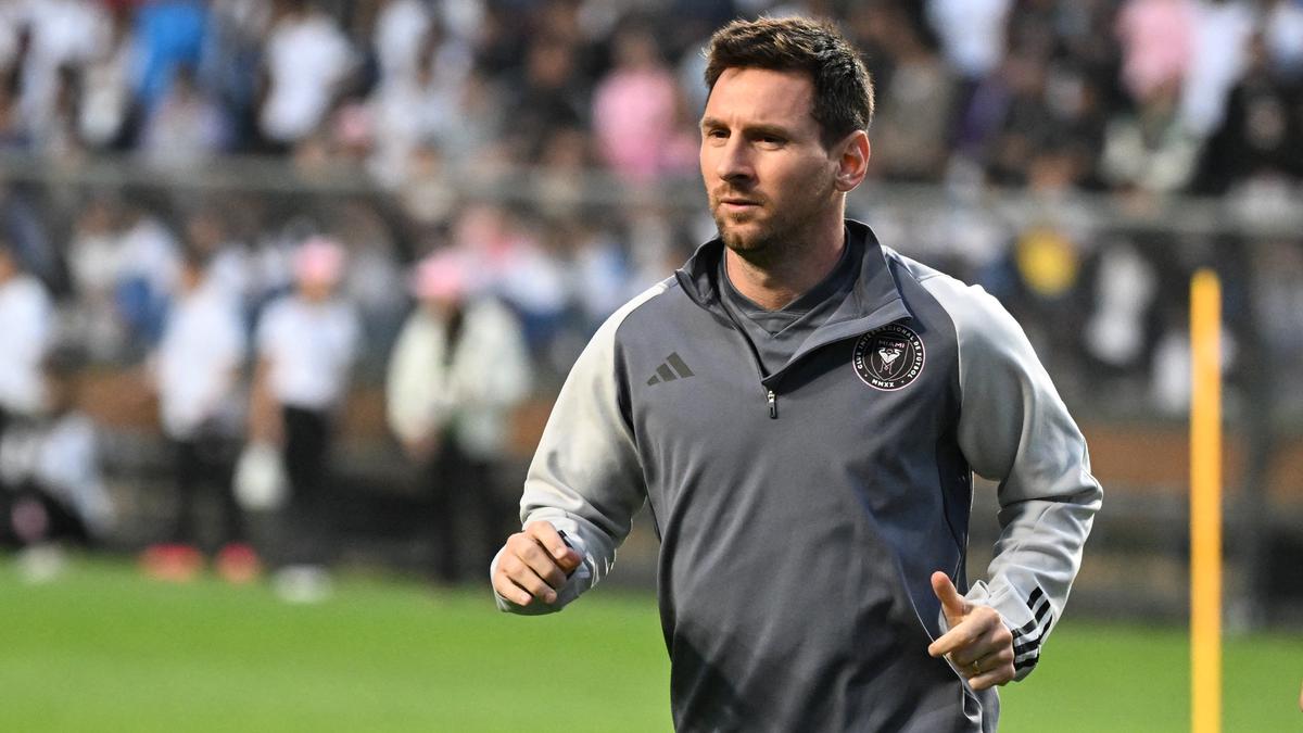 Messi mania hits Hong Kong as thousands flock to Miami training